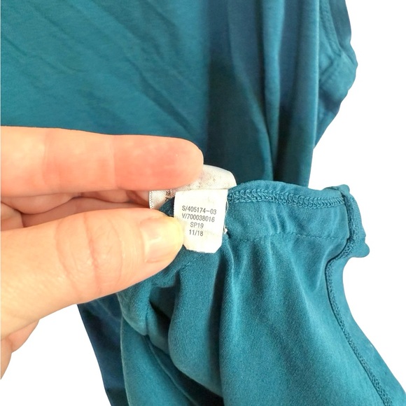 Athleta Essence Vital Deep Teal Activewear Tank Top Blue M - Picture 6 of 6